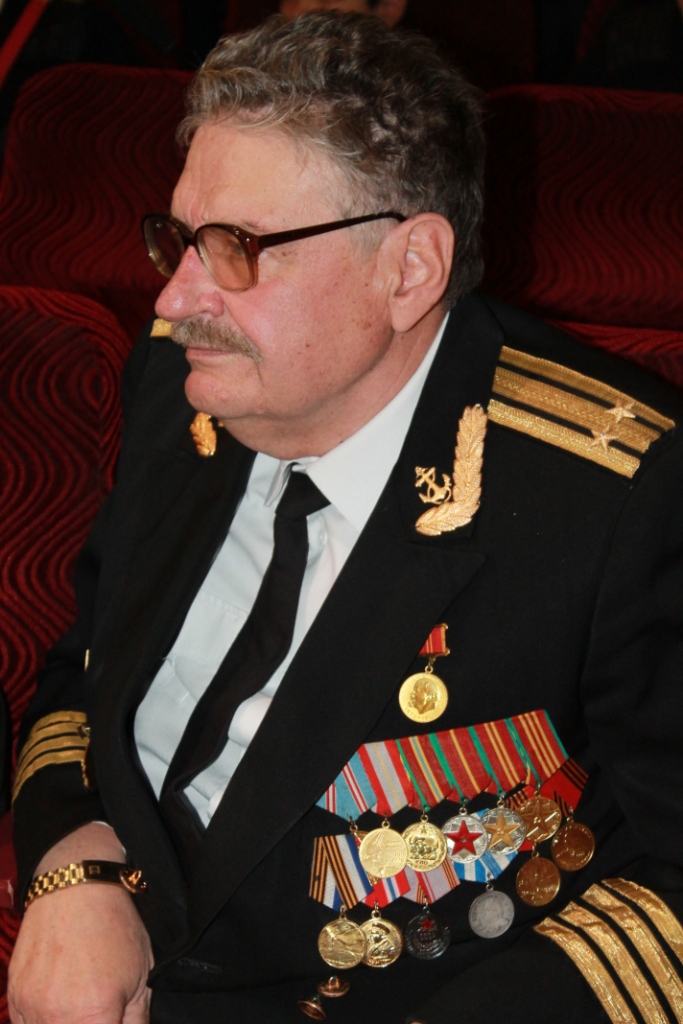 С Днем защитника Отечества