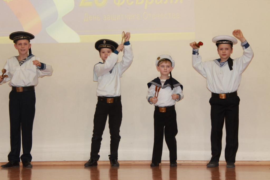 С Днем защитника Отечества